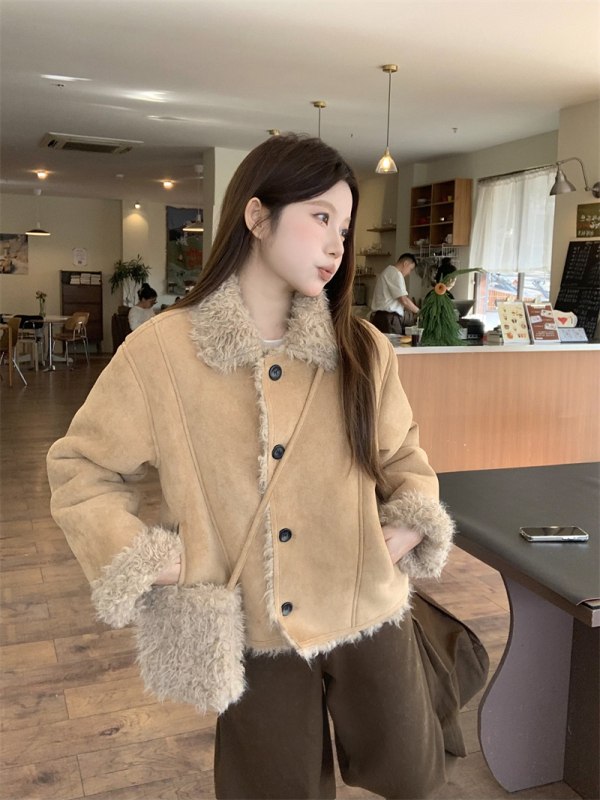 Lambswool lined lapel velvet jacket + crossbody bag two-piece set
