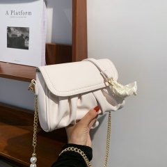 Niche design pleated cloud bag 2024 new design fresh crossbody bag college style soft waxy shoulder bag