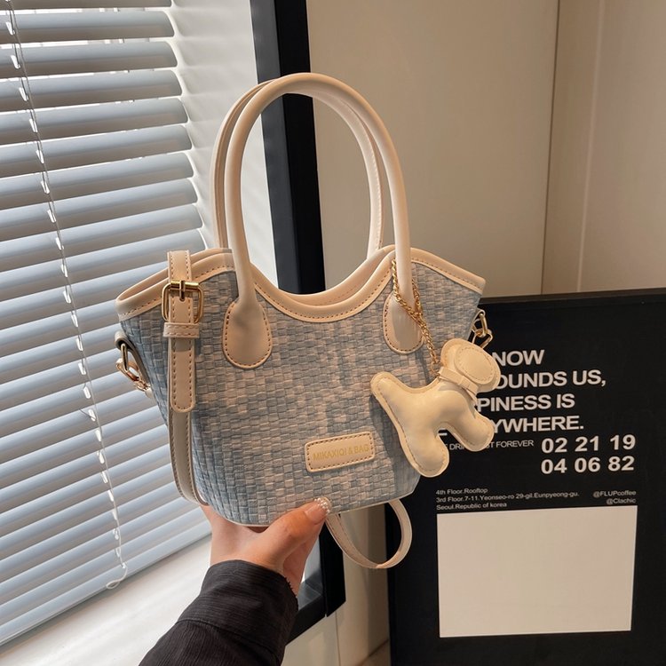Hand-held vegetable basket small bag women's 2024 new niche hand-held bucket bag high-quality texture single shoulder crossbody bag