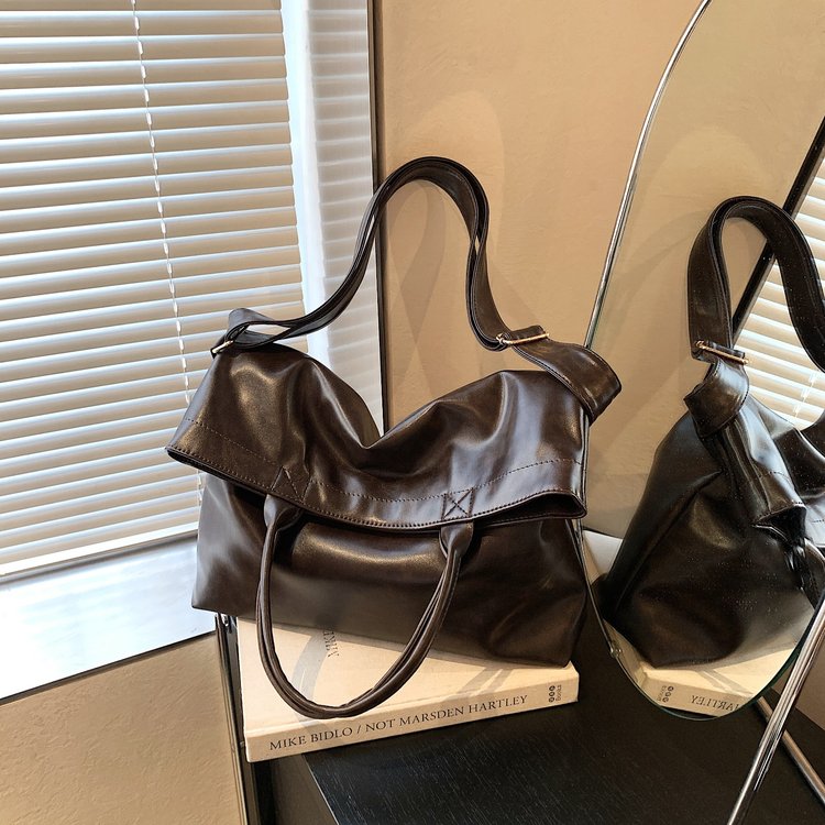 Korean niche soft leather large-capacity tote bag for women 2024 casual work commuting portable shoulder crossbody bag