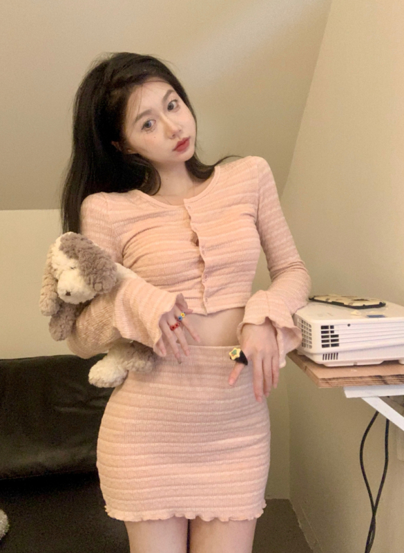 Striped short knitted cardigan for women early autumn high-waisted navel-baring slim long-sleeved top and skirt suit