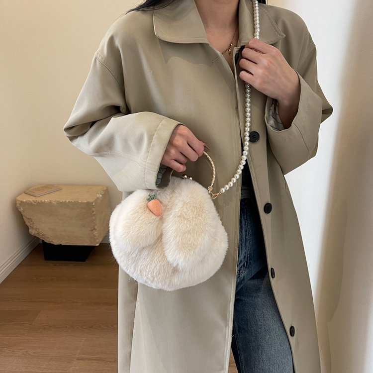 Cross-border Plush Rabbit Bag Women's Korean Version Cute Portable Furry Bag 2024 Autumn and Winter New Rabbit Ear Pinch Bag