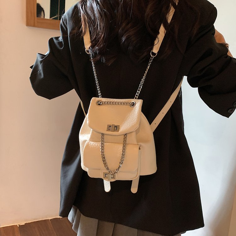 Korean small bag new chain backpack women's high-end niche versatile bucket backpack for going out to class