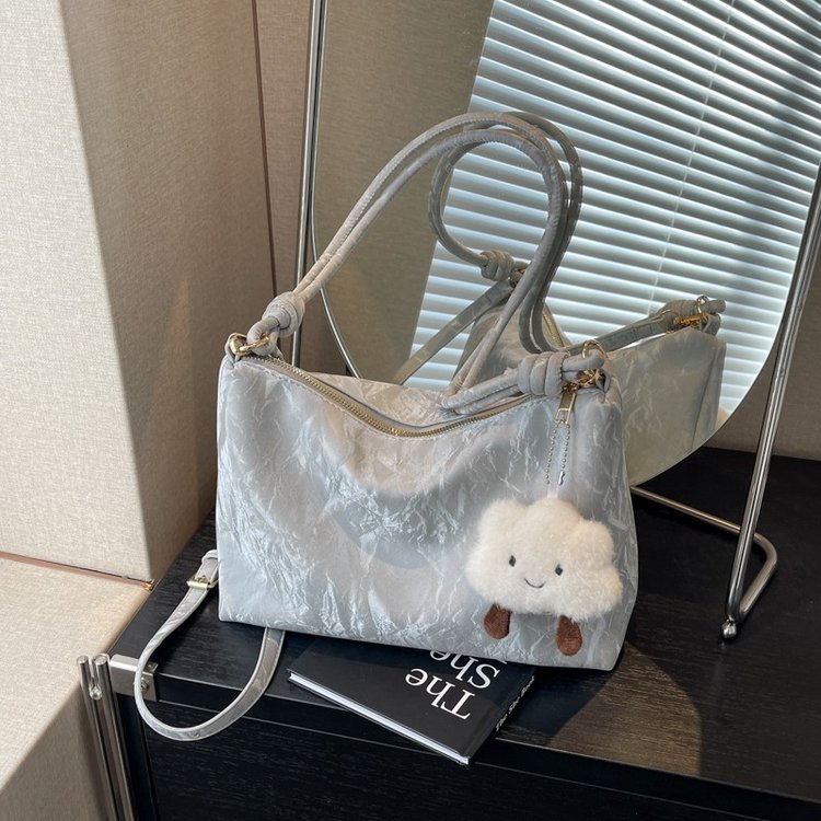 Internet celebrity casual large-capacity bag for women 2024 new summer work commuting shoulder bag fashion crossbody dumpling bag