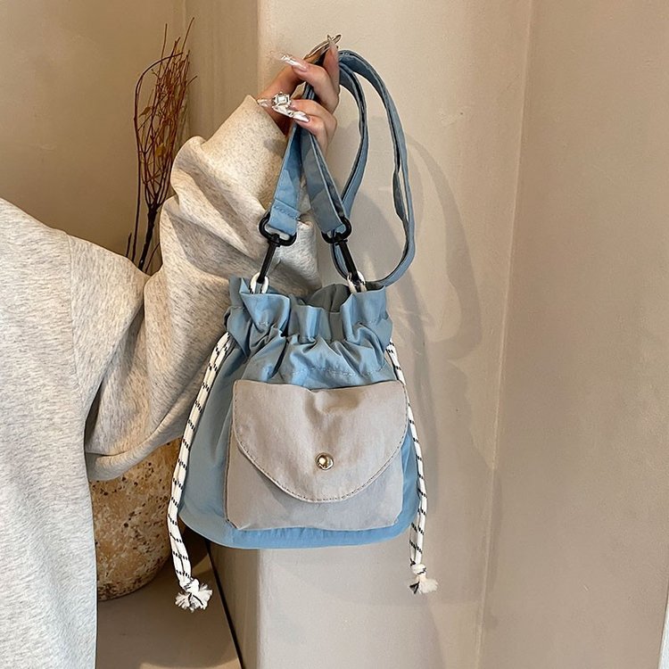 2024 New Korean Style Pleated Drawstring Oxford Single Shoulder Fashion Women's Bag Niche Crossbody Bag Casual Versatile Bucket Bag
