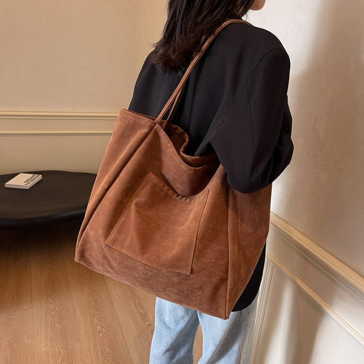 Autumn and winter high-end single-shoulder large-capacity frosted bag for women 2024 new college student class commuting tote bag