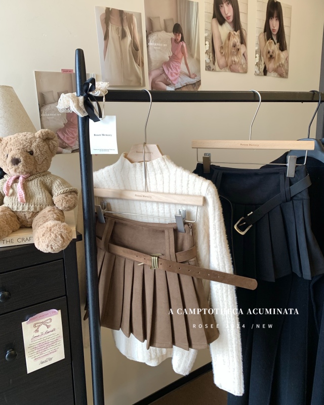 Brown deerskin pleated short skirt for women, autumn and winter American style skirt, hot girl high waist slimming A-line skirt