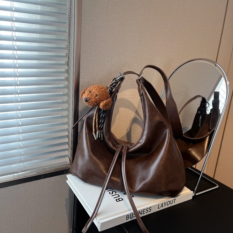 Retro trendy tote bag for women Korean version autumn and winter new commuter shoulder bag 2024 simple large capacity crossbody bag for women