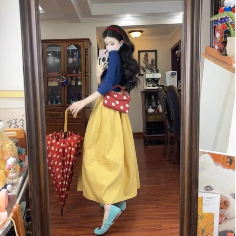 Suit design, slim solid color V-neck sweater, women's early autumn ruffle skirt two-piece set