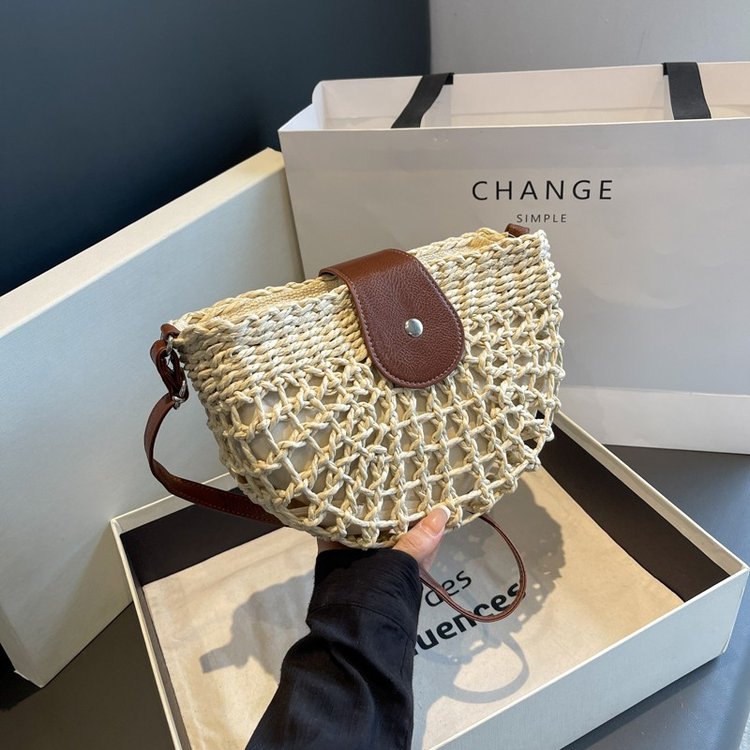 One piece drop shipping new style small fresh hollow small round bucket semi-circle straw bag single shoulder crossbody casual woven women's bag