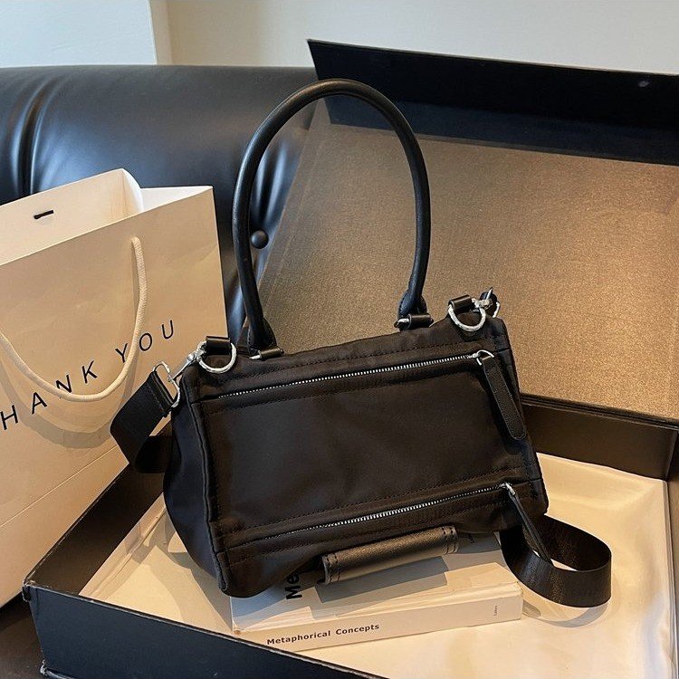 Korean Style Fashion Simple Versatile Commuting Portable Boston Bag Women's 2024 Autumn New Large Capacity Crossbody Bag