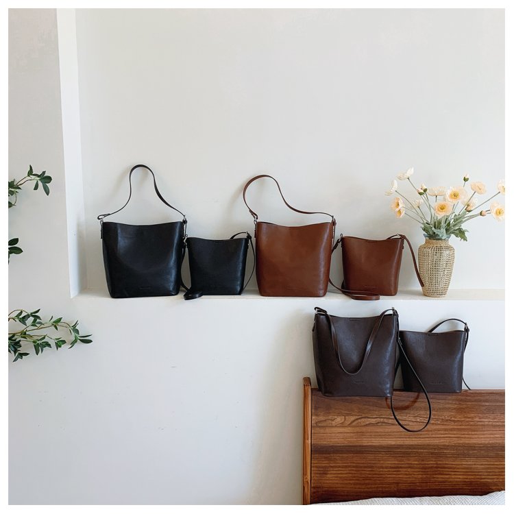 Large-capacity bucket bag for women 2024 new autumn retro fashion single shoulder cross-body bag niche high-end armpit bag