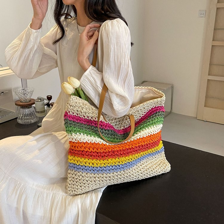 New ins rainbow contrast stripe hand-woven straw bag forest style casual and versatile seaside vacation shoulder bag