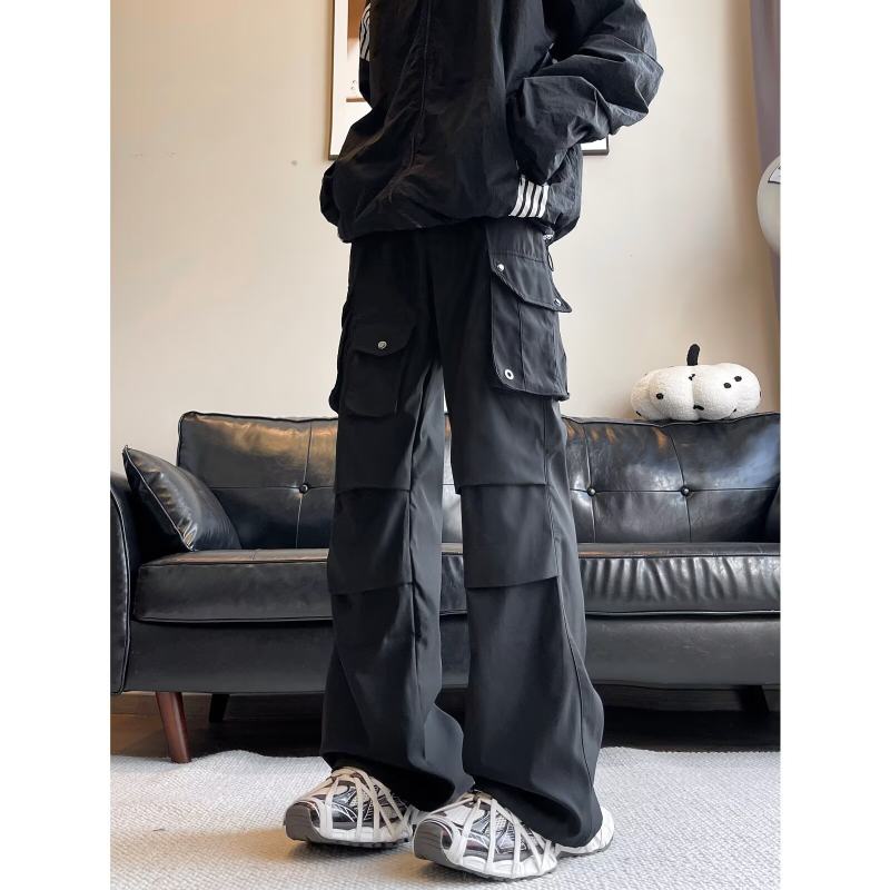 American functional style multi-pocket cargo casual pants for men in spring and autumn black loose and versatile logging paratrooper pants