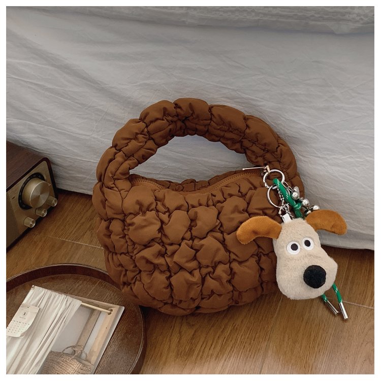 Cross-border Yunduo bag new niche fashion design rhombus wrist bag Western style versatile lightweight portable dumpling bag for women