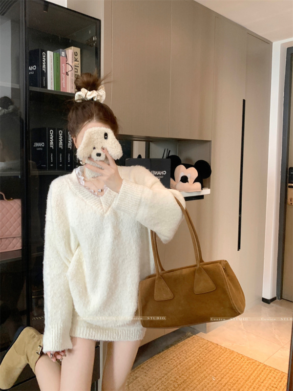 Fashion suit loose V-neck long-sleeved knitted sweater for women autumn and winter high-waist slimming short skirt two-piece set