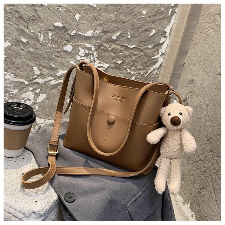 Solid color women's bag 2024 new square solid color trendy shoulder crossbody bag ins popular European and American retro trend backpack