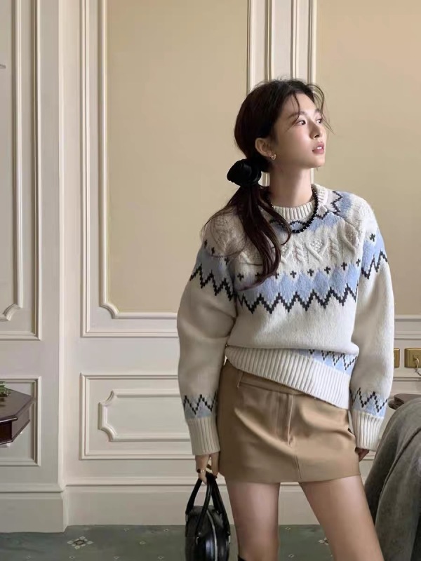 Retro Fair Isle jacquard twist sweater autumn and winter soft waxy round neck thickened knitted sweater top