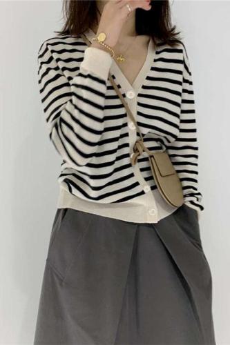 Striped cardigan sweater, long sleeve inner layer, women's top, early autumn outer layer, thin coat
