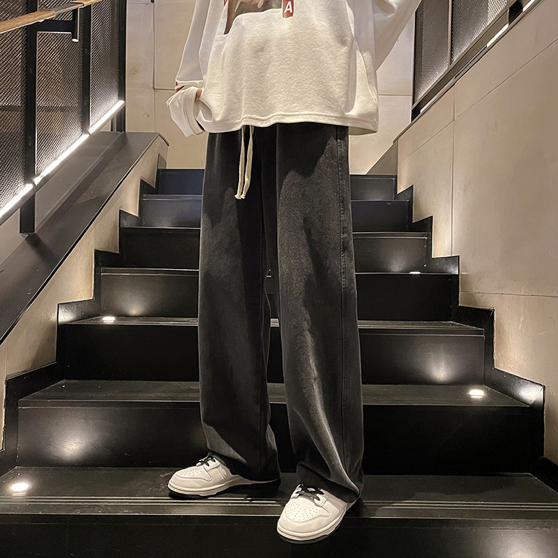 5W pieces of straight jeans in stock