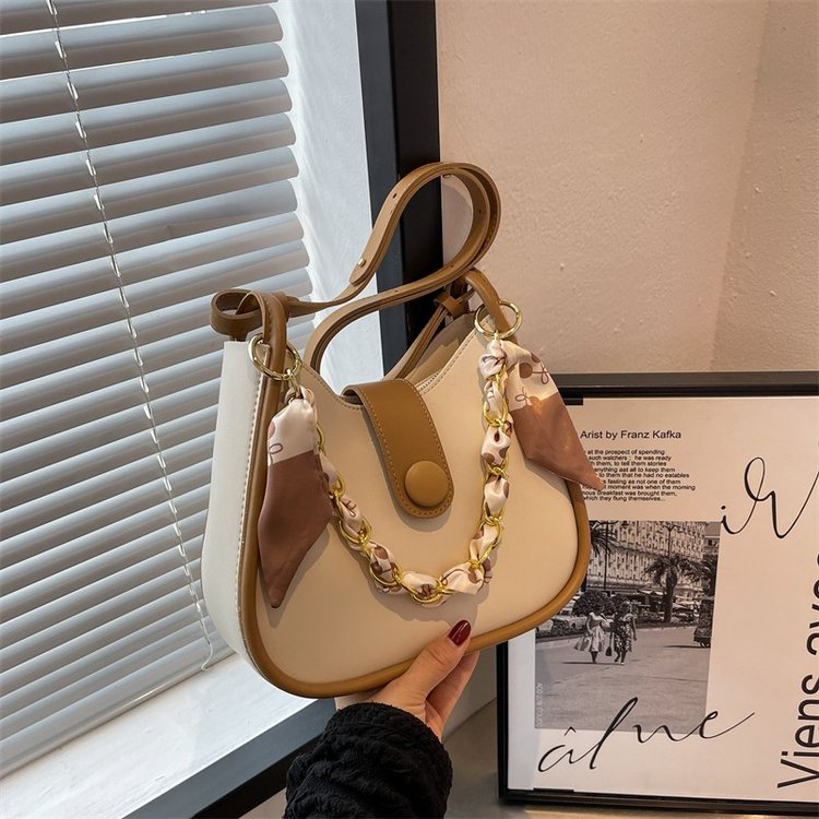 High-end, versatile and popular large-capacity one-shoulder fashion niche one-shoulder armpit bag women's new cross-body bag
