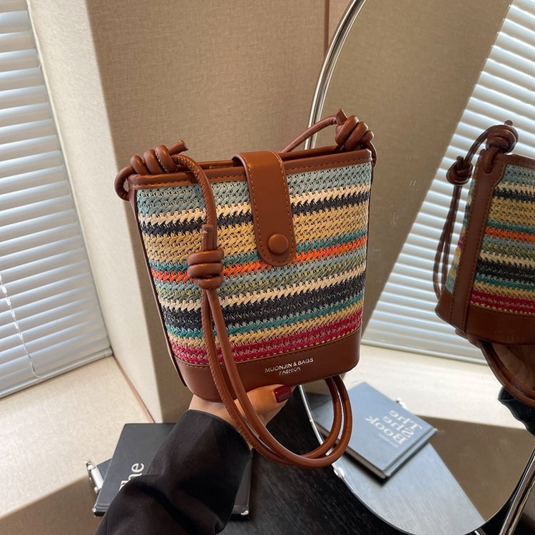 Contrast color woven handbag for women 2024 new Korean style fashion bucket bag niche simple casual texture crossbody bag