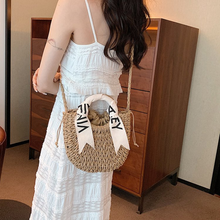 Fashionable Forest Letter Web Handbag Detachable Shoulder Strap Crossbody Bag Versatile Shoulder Bag Vacation Woven Bag