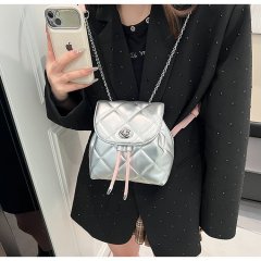Cute and stylish girl backpack women's 2024 spring and summer new fashion rhombus chain single shoulder cross-body small backpack
