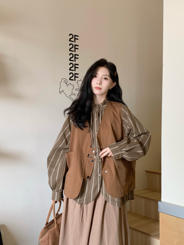 Retro striped shirt layered with vest and skirt suit