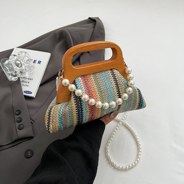 Summer Pearl Chain Straw Bag Women's 2024 New Wooden Clamp Woven Bag Seaside Beach Vacation Handbag