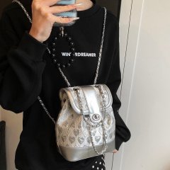 Niche design love backpack for women 2024 new spring texture school bag large capacity chain bag travel backpack