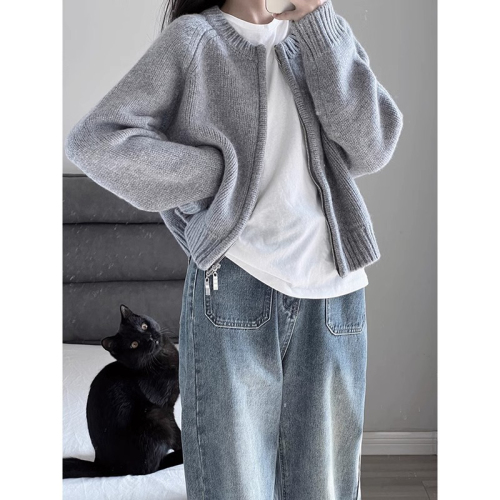 Gray short sweater jacket women's early autumn new loose thick zipper cardigan long-sleeved knitted top