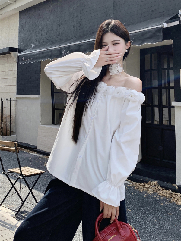 French three-dimensional flower one-shoulder shirt for women, new autumn style, stunning temperament, loose slimming top