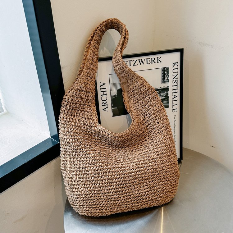 French retro woven shoulder bag, seaside vacation beach bucket bag, versatile commuting bag, forest casual straw bag