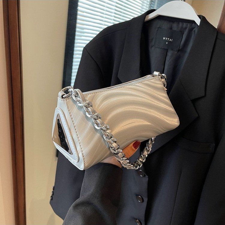 Foreign trade bag French niche chain handbag women's bag new fashion armpit bag simple and versatile crossbody bag