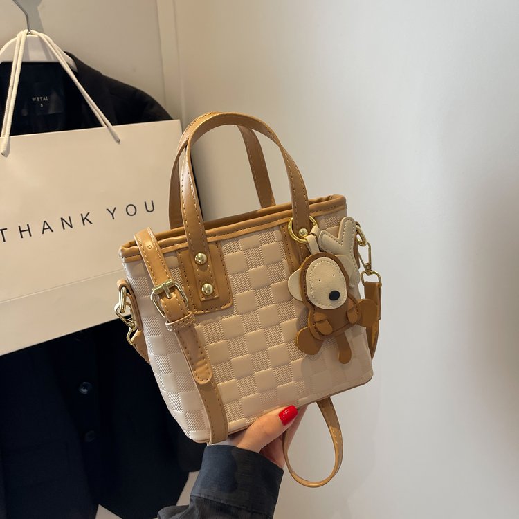 Internet celebrity fashion splicing women's bag new summer niche portable shoulder bag high-quality crossbody bucket bag