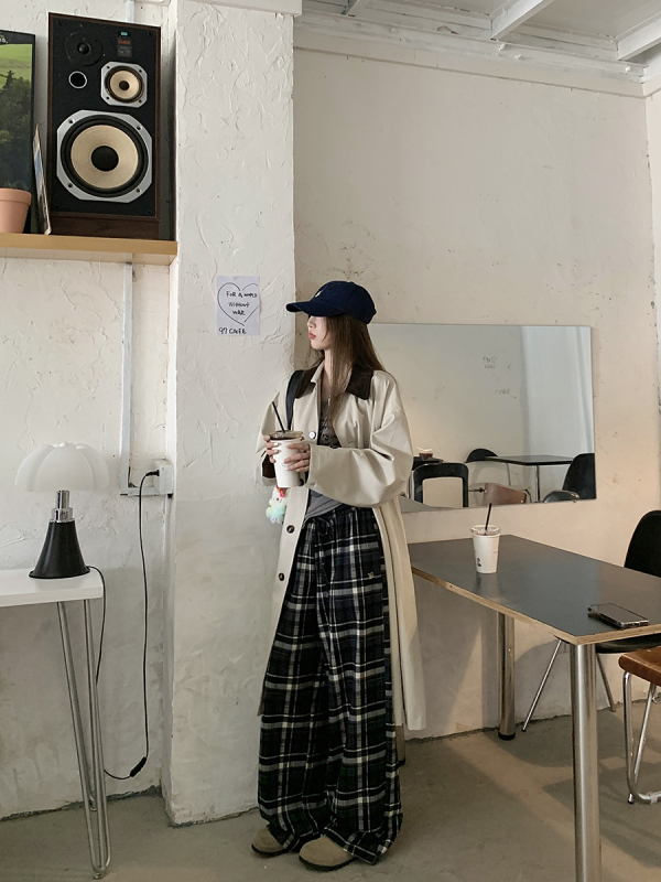Spliced ​​lapel windbreaker jacket lettered bottoming shirt Maillard brushed plaid casual pants three-piece set