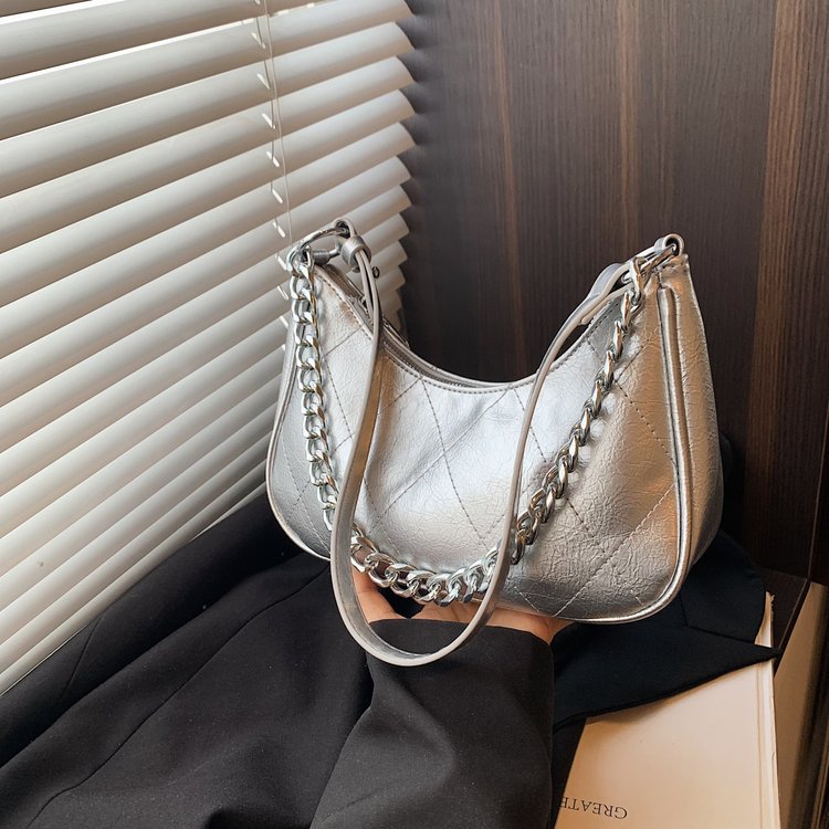 This year's popular fashion Korean version of high-end texture armpit bag 2024 spring new chain versatile ins bag for women