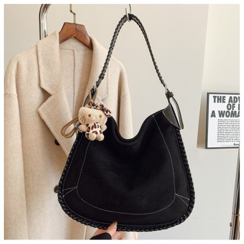 Autumn and winter retro niche design woven tote bag for women 2024 new frosted commuter simple high-end shoulder bag
