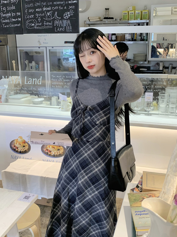 Korean style autumn and winter new dress bow tie chic plaid suspender skirt knitted bottoming shirt