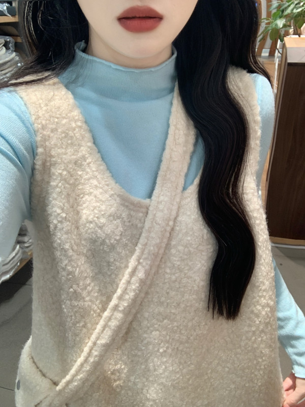 Loose and slim woolen vest dress + long-sleeved bottoming shirt three-piece set with bag