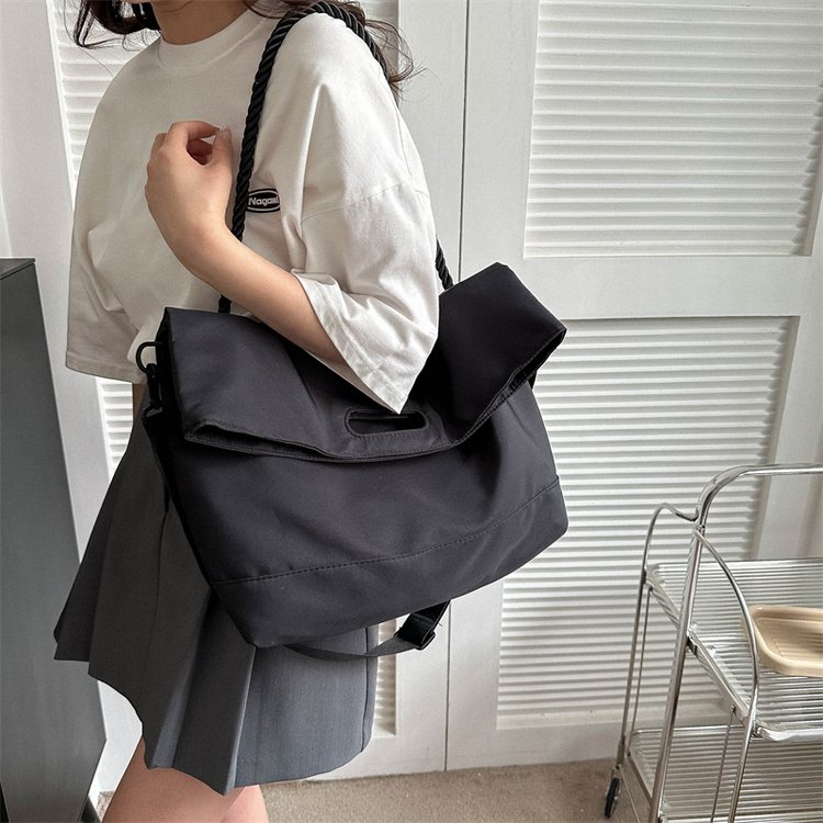 Learn Korean style nylon shoulder crossbody bag female messenger bag new style college student class large capacity tote bag