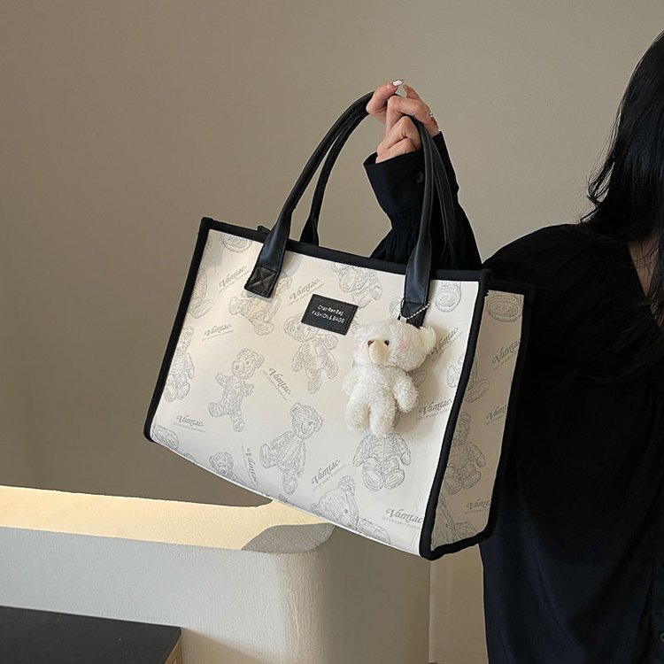 Canvas large bag 2024 new tote armpit bag fashionable commuter handbag large capacity outing mommy bag