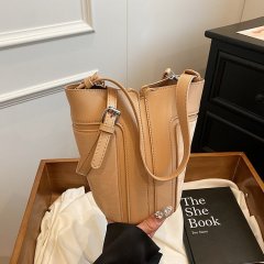 High-end mother-in-law bucket bag 2024 spring trend new style stitching fashion armpit shoulder bag crossbody bag for women