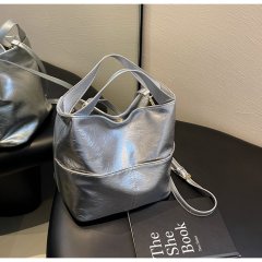 Bags Women's Tote Bag Large Capacity Spring and Summer Can Be Cross-Body Versatile 2024 New Fashion Shoulder Bag Portable Commuting Bag