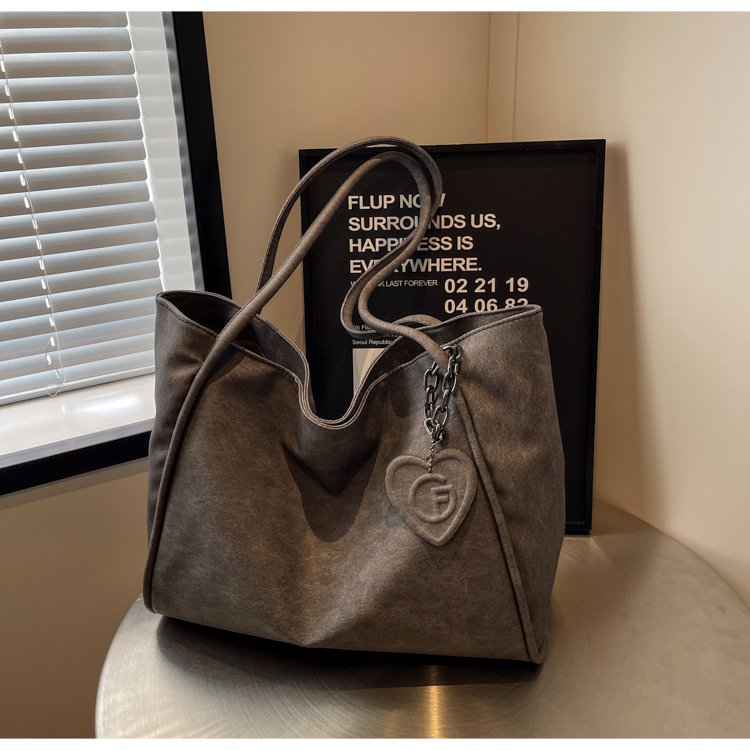 Large-capacity bag women's new retro simple shoulder bag high-quality class casual commuting tote bag