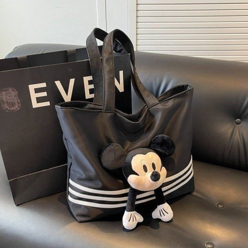 Cute Cartoon Mickey Nylon Bag 2024 Summer New Fashionable Versatile Shoulder Bag Casual Commuting Tote Bag