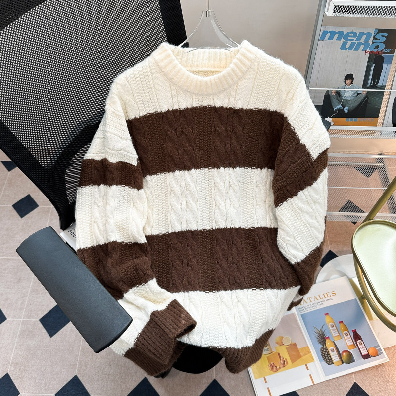 Hong Kong style winter crew neck sweater men's loose thickened color-blocked twist twist sweater trendy brand sweater men's jacket
