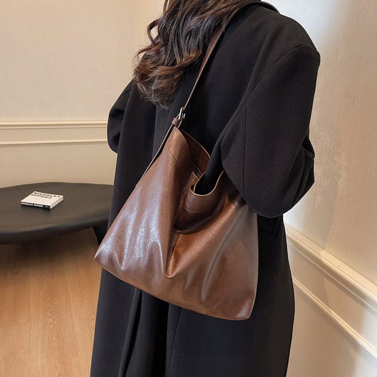 Casual Commuting Tote Bag Women's Large Capacity 2024 New Simple Versatile Shoulder Shopping Bag High-end Work Bag