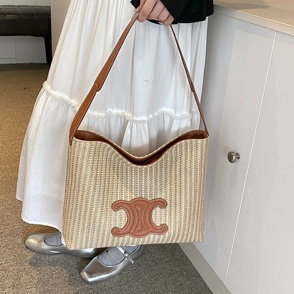 Resort style woven large bag women's new fashion beach straw bag summer versatile commuter bag tote bag